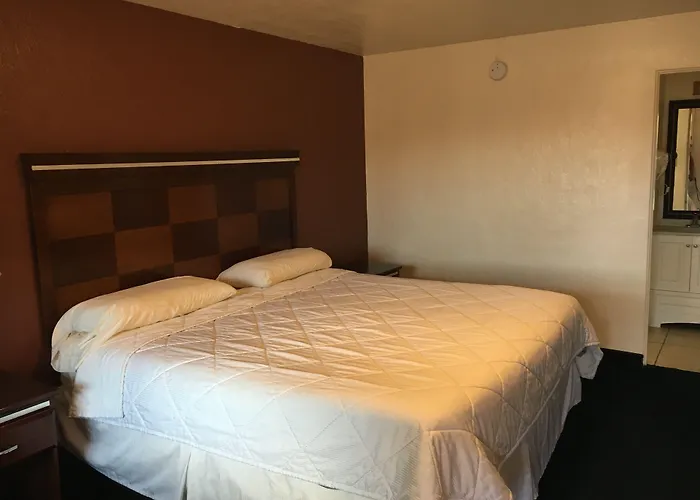 Deluxe Inn Of Roswell